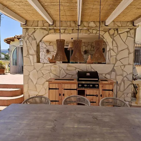 Dom wakacyjny Leamar House